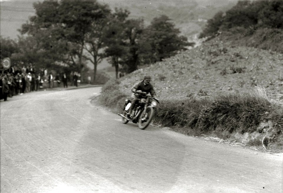 Carrera de automóviles y motocicletas en Igeldo (1 de 6) - Fondo Car-Kutxa Fototeka