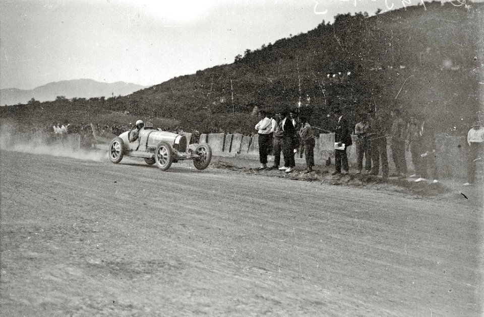 Carrera automóvilistica en el circuito de Lasarte (92 de 493) - Fondo Car-Kutxa Fototeka