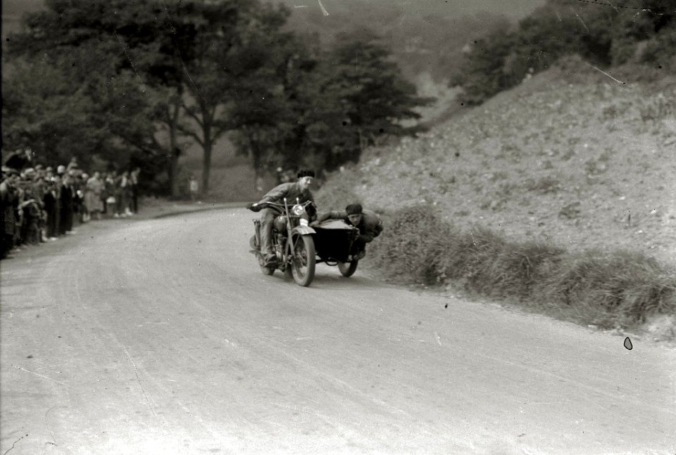 Carrera de automóviles y motocicletas en Igeldo (6 de 6) - Fondo Car-Kutxa Fototeka