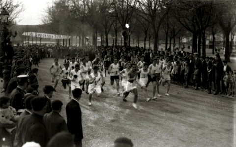 Carrera de cross por San Sebastián organizado por el Club Deportivo Fortuna (2 de 2) - Fondo Car-Kutxa Fototeka