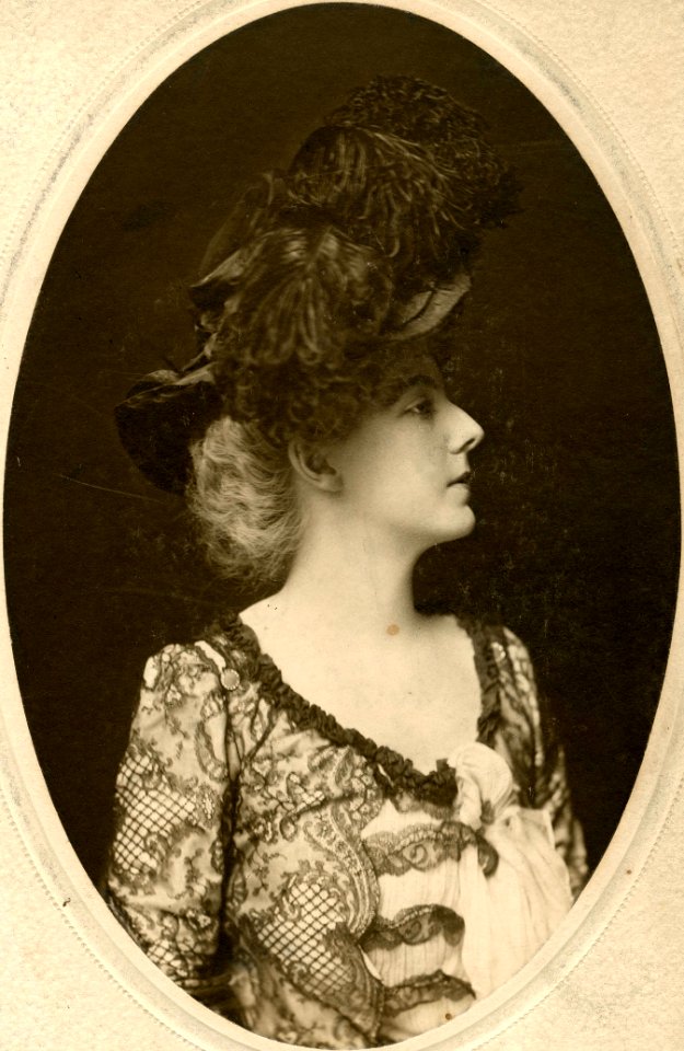 Celestine Irving, stage actress (SAYRE 4743)