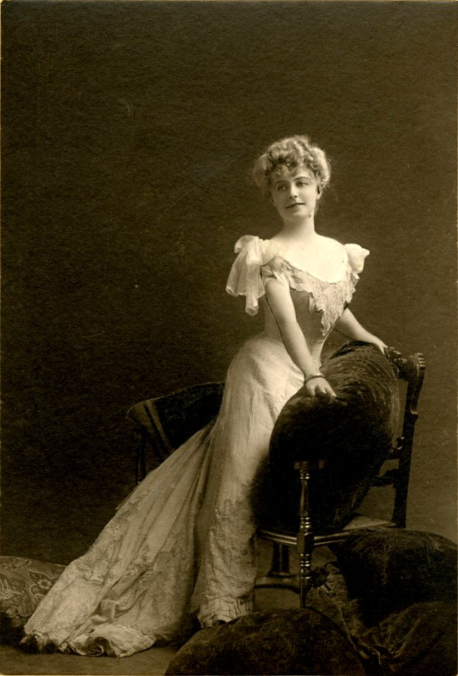 Celestine Irving, stage actress (SAYRE 4473)