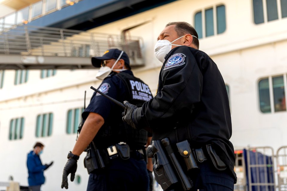 Celebrity Eclipse passengers disembark in San Diego to a jet waiting to take them to their home countries - 49740052862