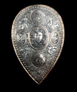 Cellini - Shield for Francesco I de' Medici, 03armour
