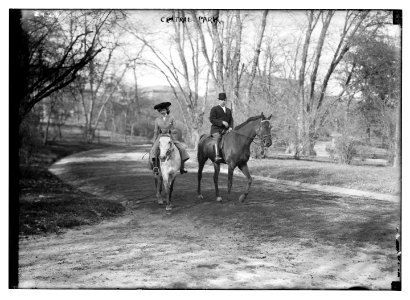Central Park Horseback Riding LCCN2014688891
