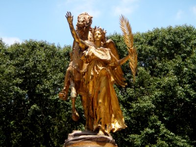 Central Park Statue