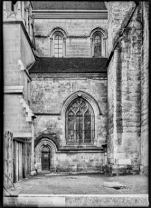 CH-NB - Lausanne, Cathédrale protestante Notre-Dame, vue partielle extérieure - Collection Max van Berchem - EAD-7291