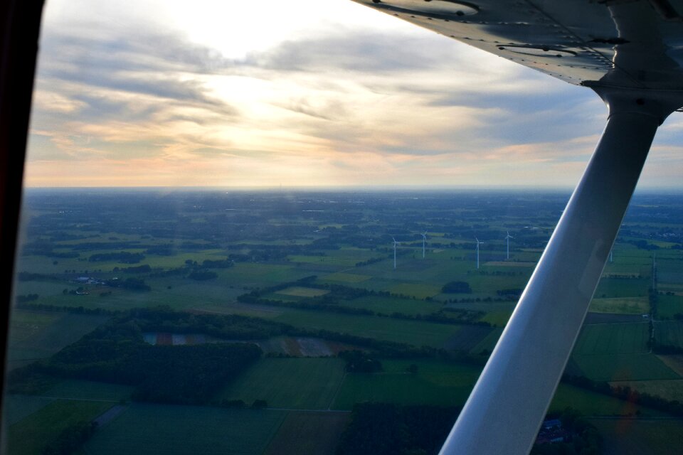 Sun flying aviation