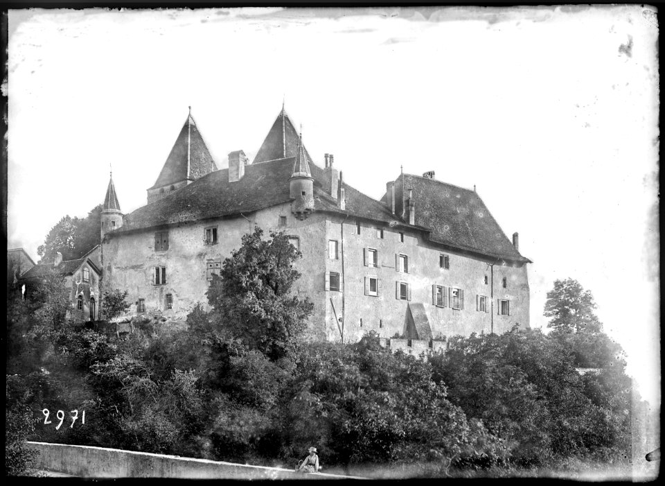 CH-NB - La Sarraz, Château, vue d'ensemble - Collection Max van Berchem - EAD-7539