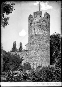 CH-NB - La Tour-de-Peilz, Château, Tour, vue d'ensemble - Collection Max van Berchem - EAD-7558