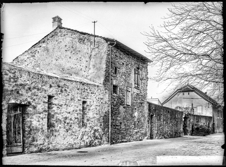 CH-NB - La Tour-de-Peilz, Remparts, vue partielle - Collection Max van Berchem - EAD-7551