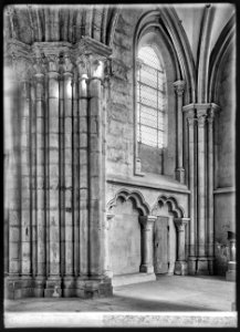 CH-NB - Lausanne, Cathédrale protestante Notre-Dame, vue partielle intérieure - Collection Max van Berchem - EAD-7310