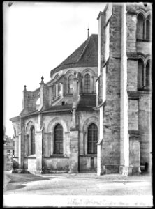 CH-NB - Lausanne, Cathédrale protestante Notre-Dame, vue partielle extérieure - Collection Max van Berchem - EAD-7284