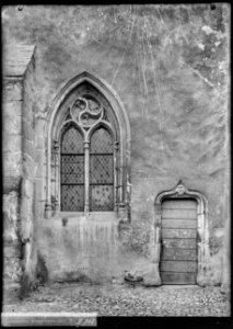 CH-NB - Lutry, Temple de Lutry, vue partielle extérieure - Collection Max van Berchem - EAD-7335