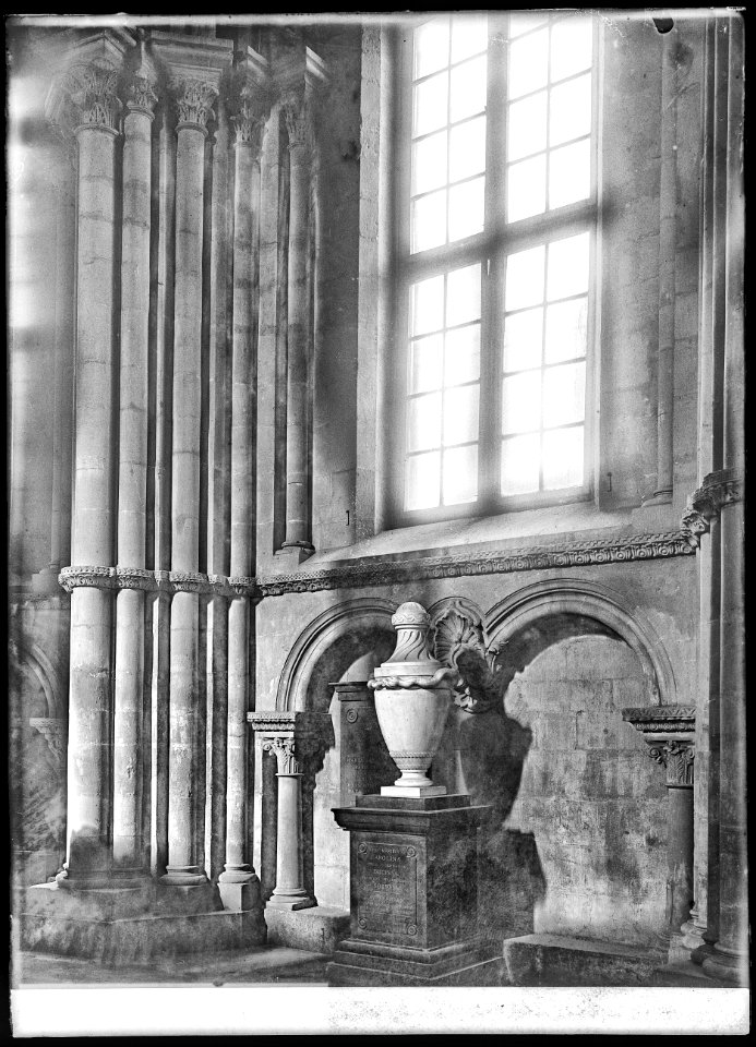 CH-NB - Lausanne, Cathédrale protestante Notre-Dame, vue partielle intérieure - Collection Max van Berchem - EAD-7304