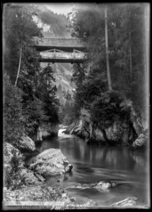 CH-NB - Lessoc, Pont couvert, vue partielle - Collection Max van Berchem - EAD-6916
