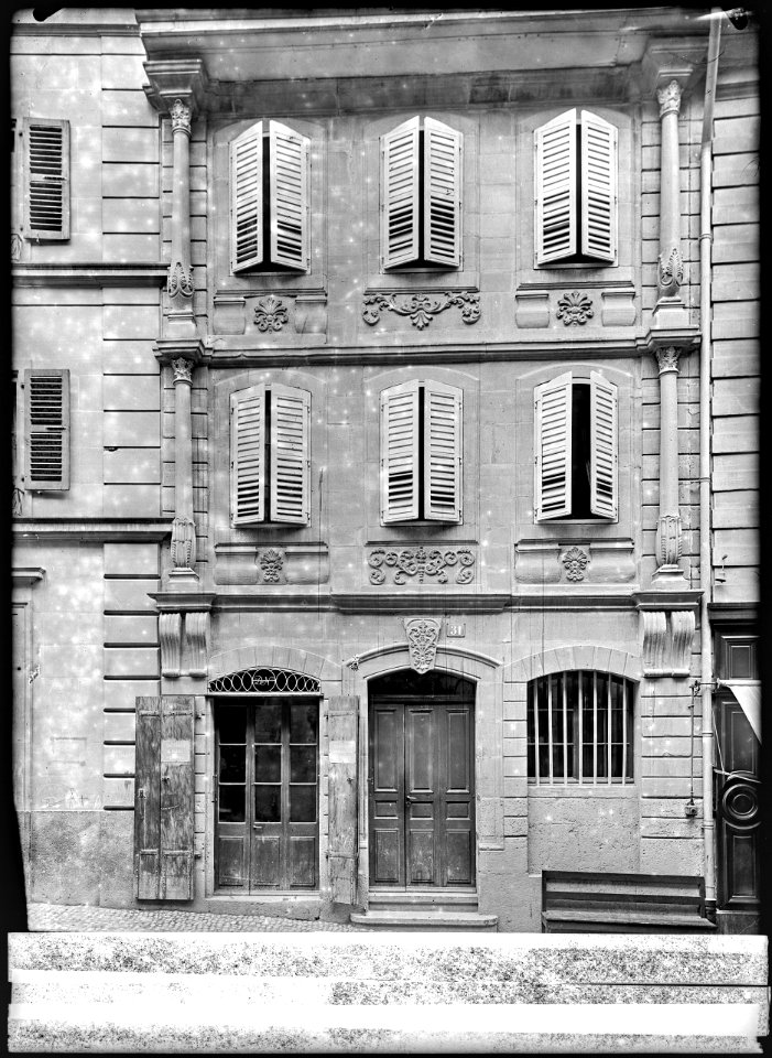CH-NB - Moudon, Maison Tacheron, Façade, vue d'ensemble - Collection Max van Berchem - EAD-7379