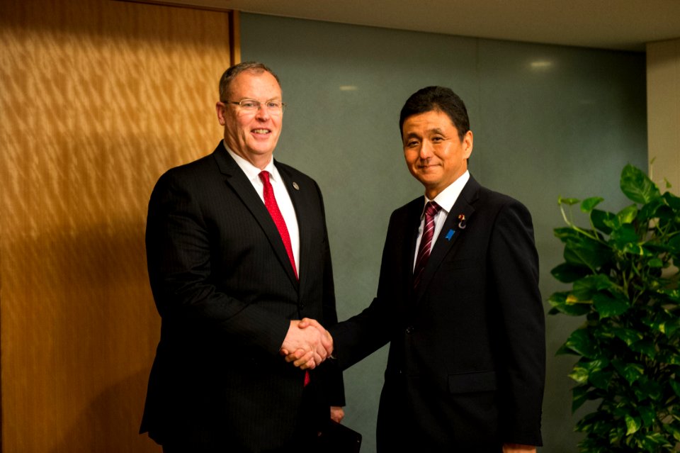 Deputy Secretary of Defense Work With Japan’s Senior Vice Foreign Minister Kishi - Flickr - East Asia and Pacific Media Hub (3)