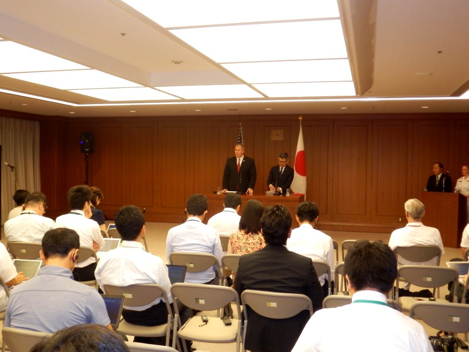 Deputy Secretary of Defense Work at Joint Press Conference in Tokyo - Flickr - East Asia and Pacific Media Hub (1)