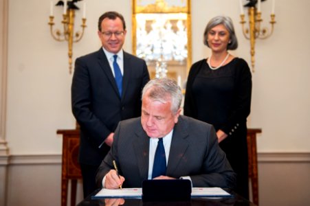 Deputy Secretary Sullivan Signs the Appointment Papers for Ambassador-designate to the Kingdom of Bahrain Siberell