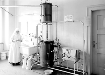 Der Apparat zur Sterilisierung der Operationsinstrumente - CH-BAR - 3240236