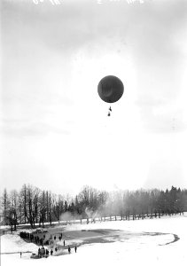 Der vom Startplatz aufsteigende Fesselballon - CH-BAR - 3238361