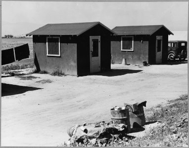 Dern County, California. Company housing for field workers. Two privies. Seventeen family units. Wat . . . - NARA - 521712