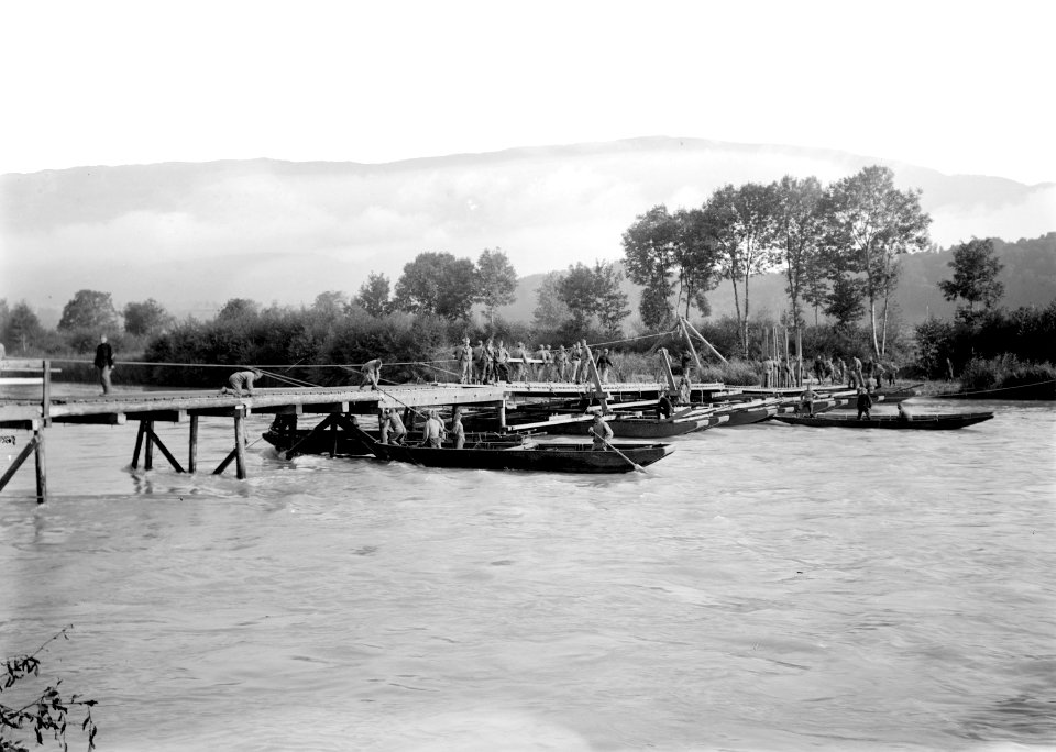 Der Teil Scheertaubrücke wird gebaut - CH-BAR - 3240761