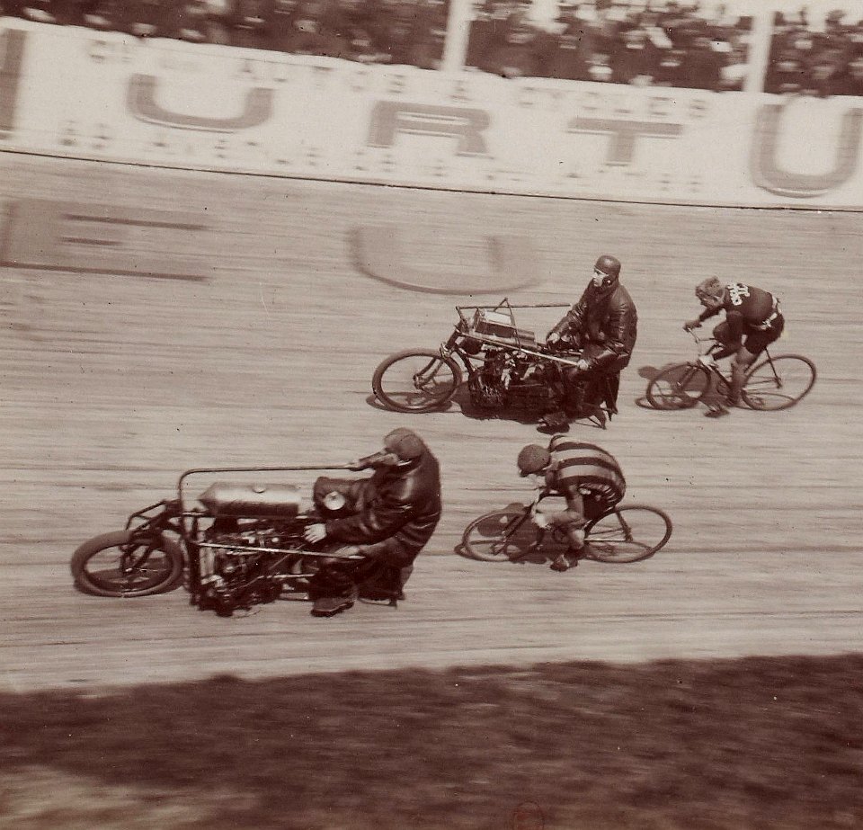 Derny en 1904 (Buffalo)