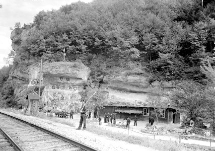 Der Wachtposten Kessiloch direkt an der Bahnlinie Basel - Laufen - CH-BAR - 3239021