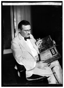 Dr. John Coustas, 6-17-22 LCCN2016846534