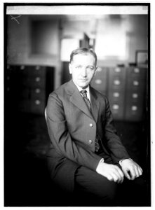 Dr. Max Munk, 6-21-22 LCCN2016846509