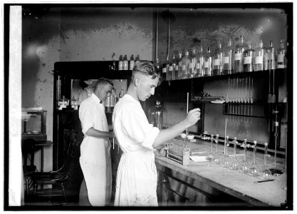 Dr. Paul S. Gault & Dr. H.D. Wengard, 9-12-22 LCCN2016846683