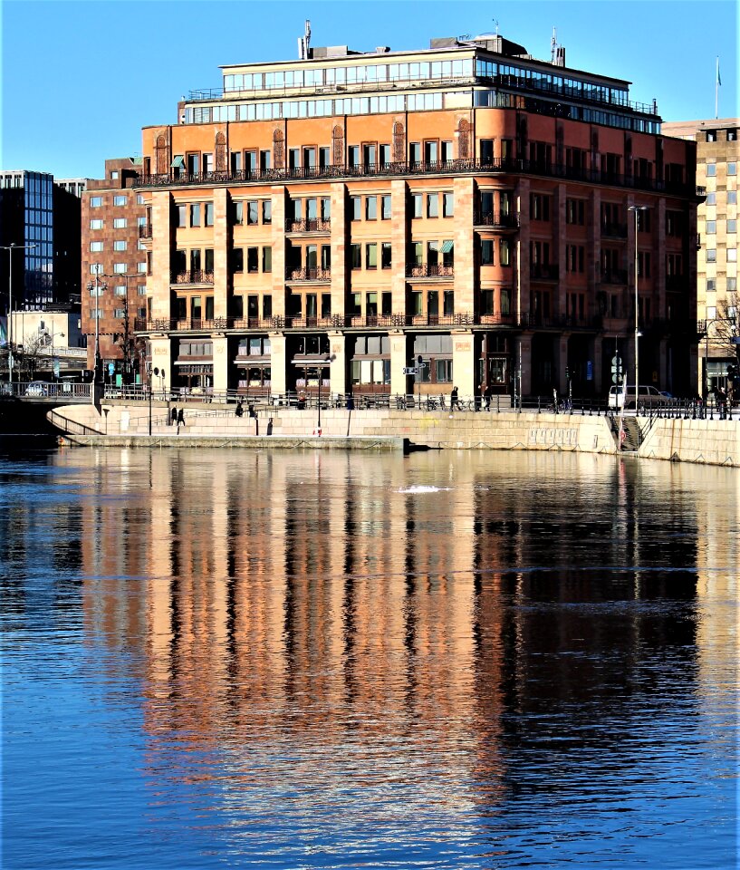 Channel palace building