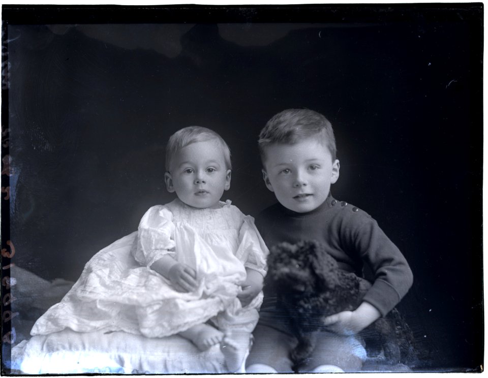 Gain children, 22 Apr 1912 (16878182058)
