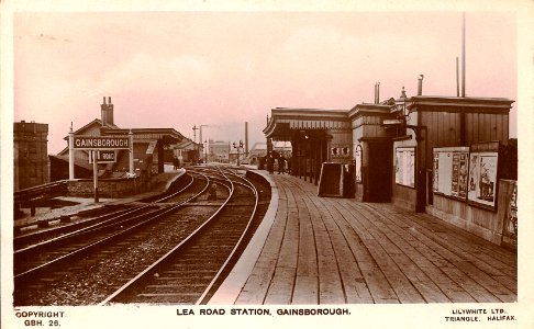 Gainsborough Lea Road railway station photo