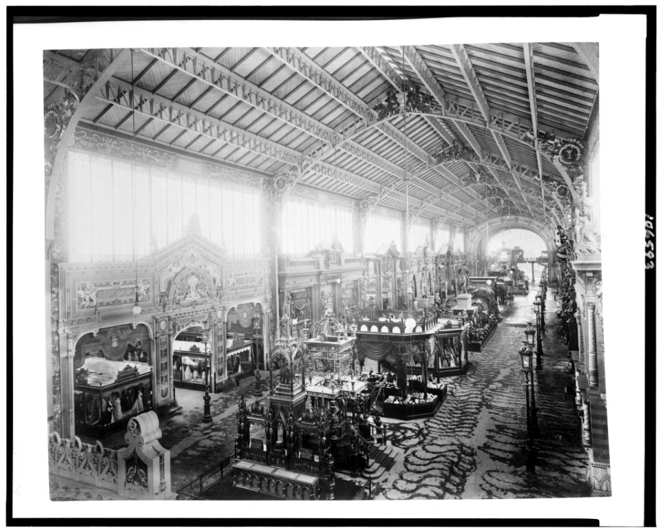 Gallery of Thirty Meters, Paris Exposition, 1889 LCCN92520430
