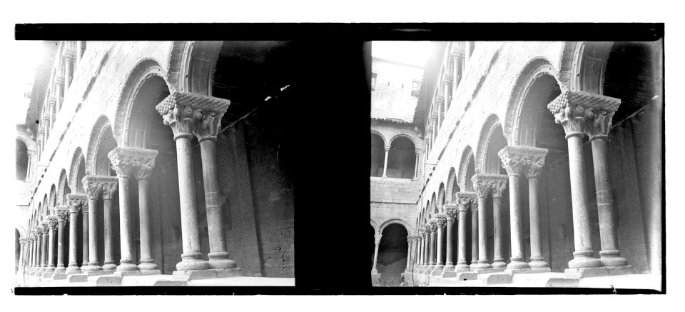 Galeria del claustre del Monestir de Santa Maria de Ripoll