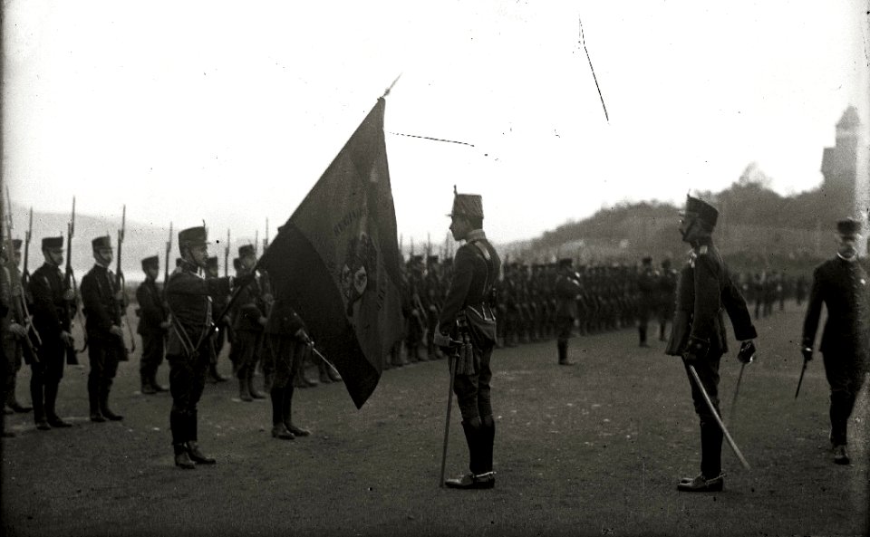 El rey Alfonso XIII en el campo de maniobras de Ondarreta (3 de 3) - Fondo Car-Kutxa Fototeka