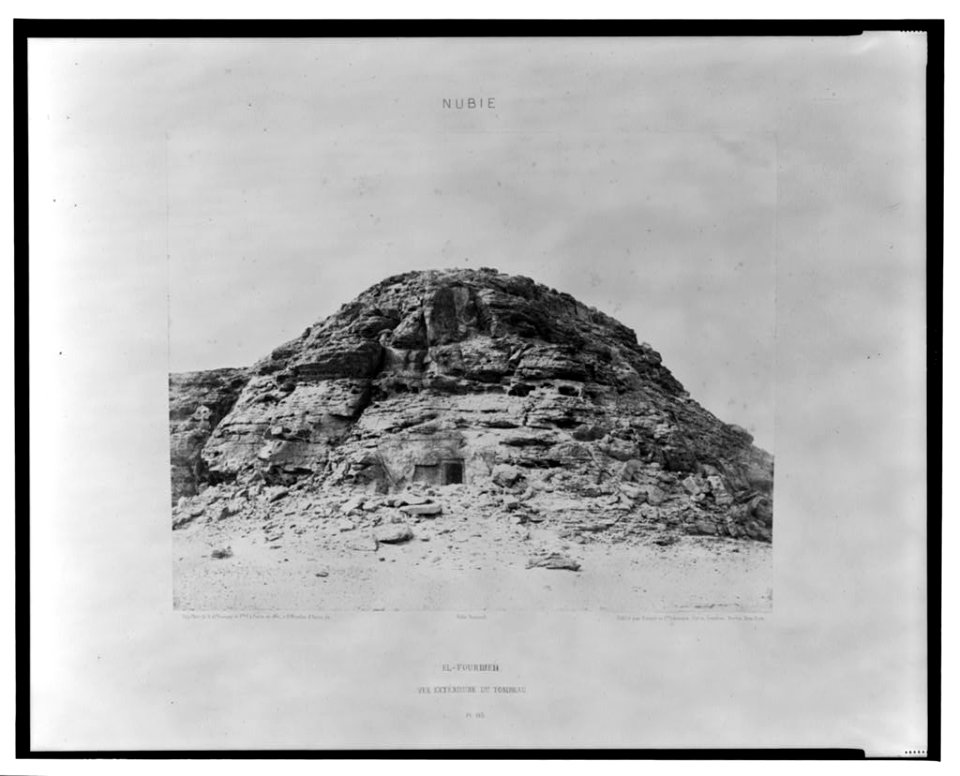 El-Fourdjeh - (architecture hypogéene) - vue extérieure du tombeau - Félix Teynard. LCCN2001695389