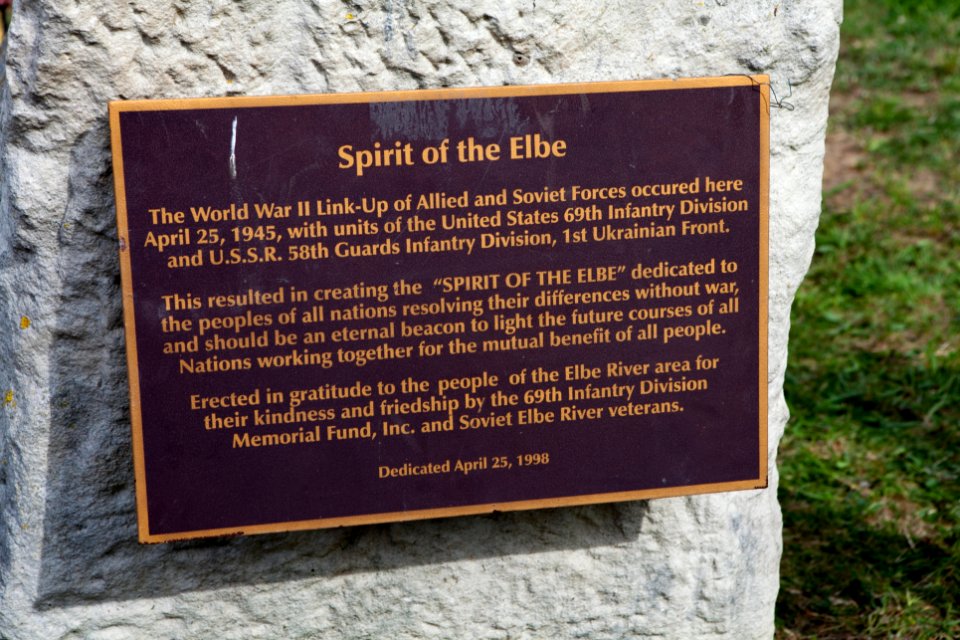 Elbe Day April 25, 2015 in Torgau IMG 0635 (17284938392)