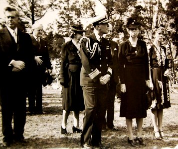 Eleanor Roosevelt at burial service of Secretary of the Navy Frank Knox, 1944 (26120894544)