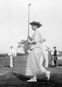Elaine V. Rosenthal, 1915 (cropped)
