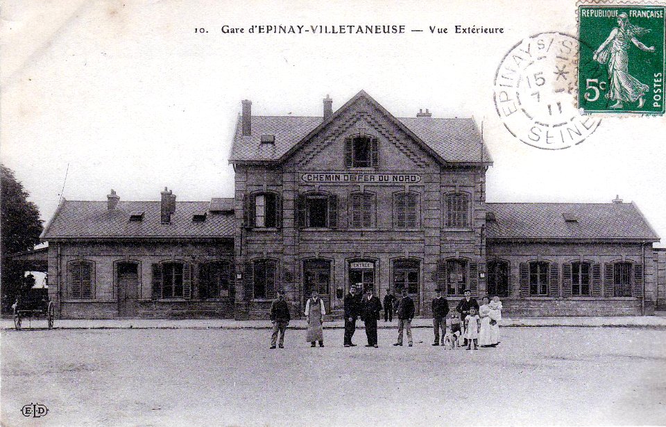 ELD 10 - Gare d'EPINAY-VILLETANEUSE - Vue extérieure