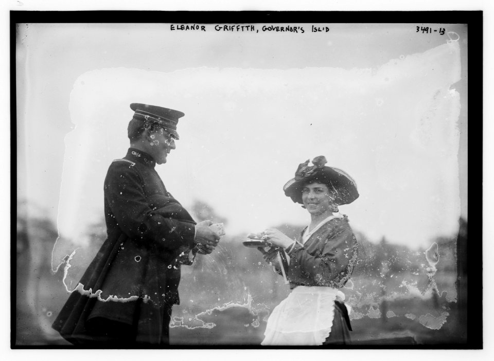 Eleanor Griffith, Governor's Isl'd (i.e., Island) LCCN2014699132