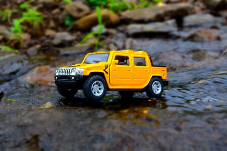 Hummer off-road terrain
