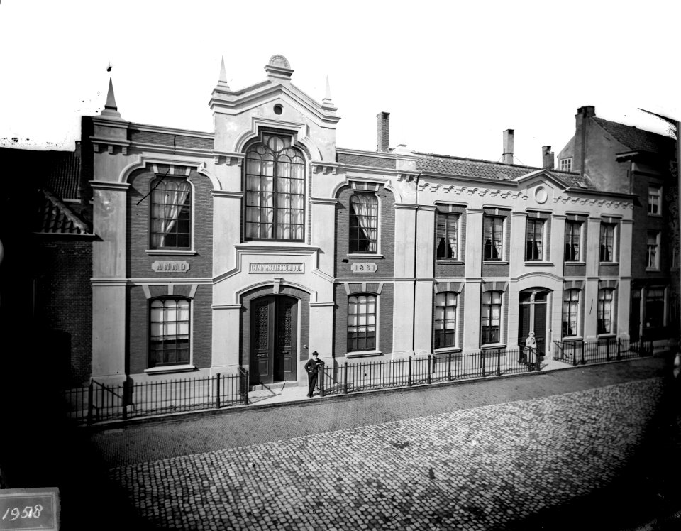 ErfgoedLeiden LEI001015554 Gymnastiekschool aan de Pieterskerkgracht in Leiden