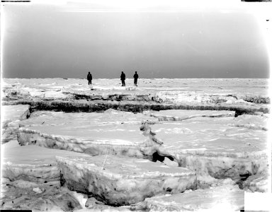 ErfgoedLeiden LEI001015700 IJschotsen aan het strand van Katwijk aan Zee