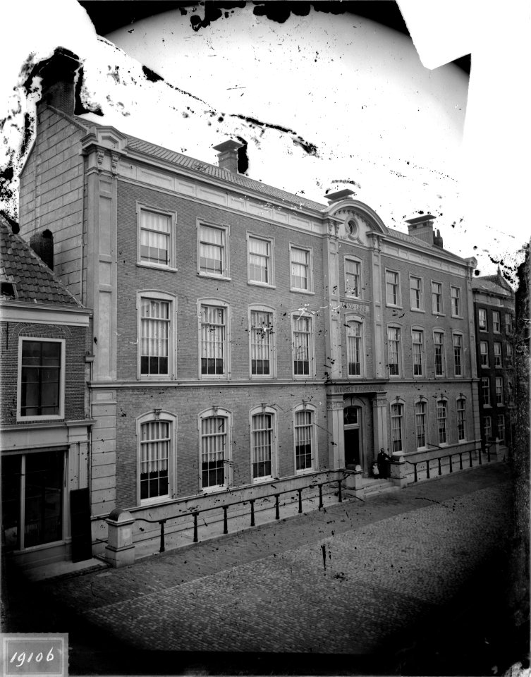 ErfgoedLeiden LEI001016156 Hoogere Burgerschool aan de Pieterskerkgracht in Leiden