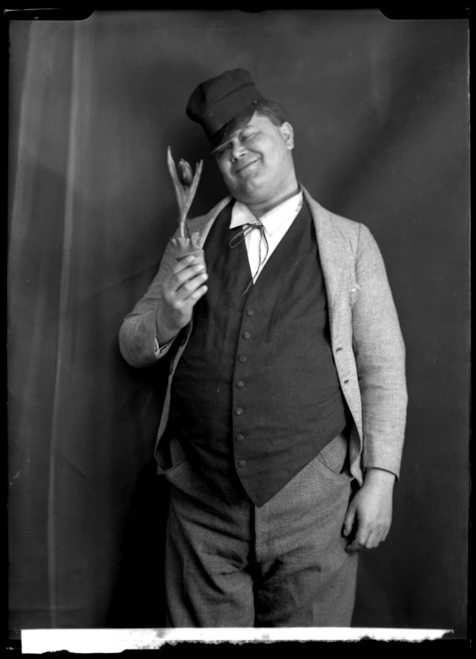 Eric Lindholm, actor, in unknown performance - SMV - GL083